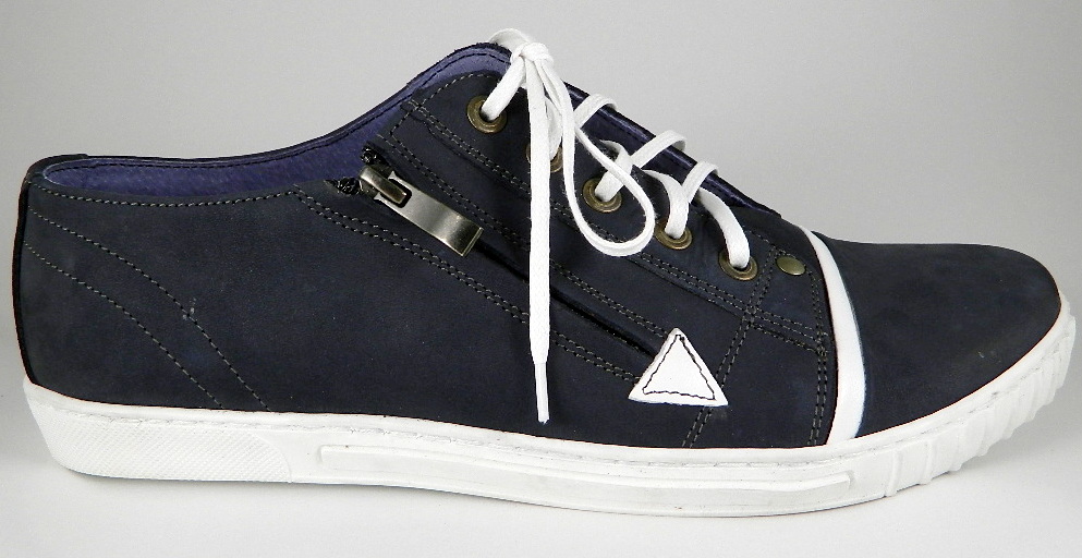 TRAMPKI Z ZAMKIEM PRODUKT POLSKI SKÓRA NAT roz. 40 Rozmiar 40