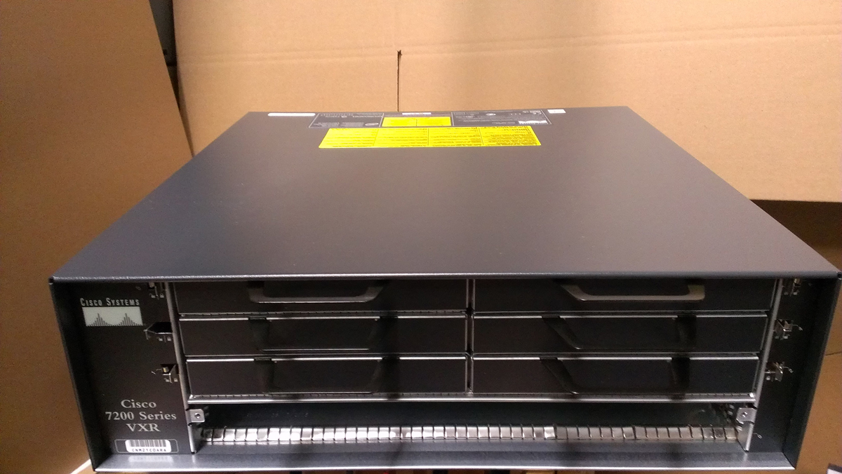Router Cisco 7206VXR komplet s napájením Super!