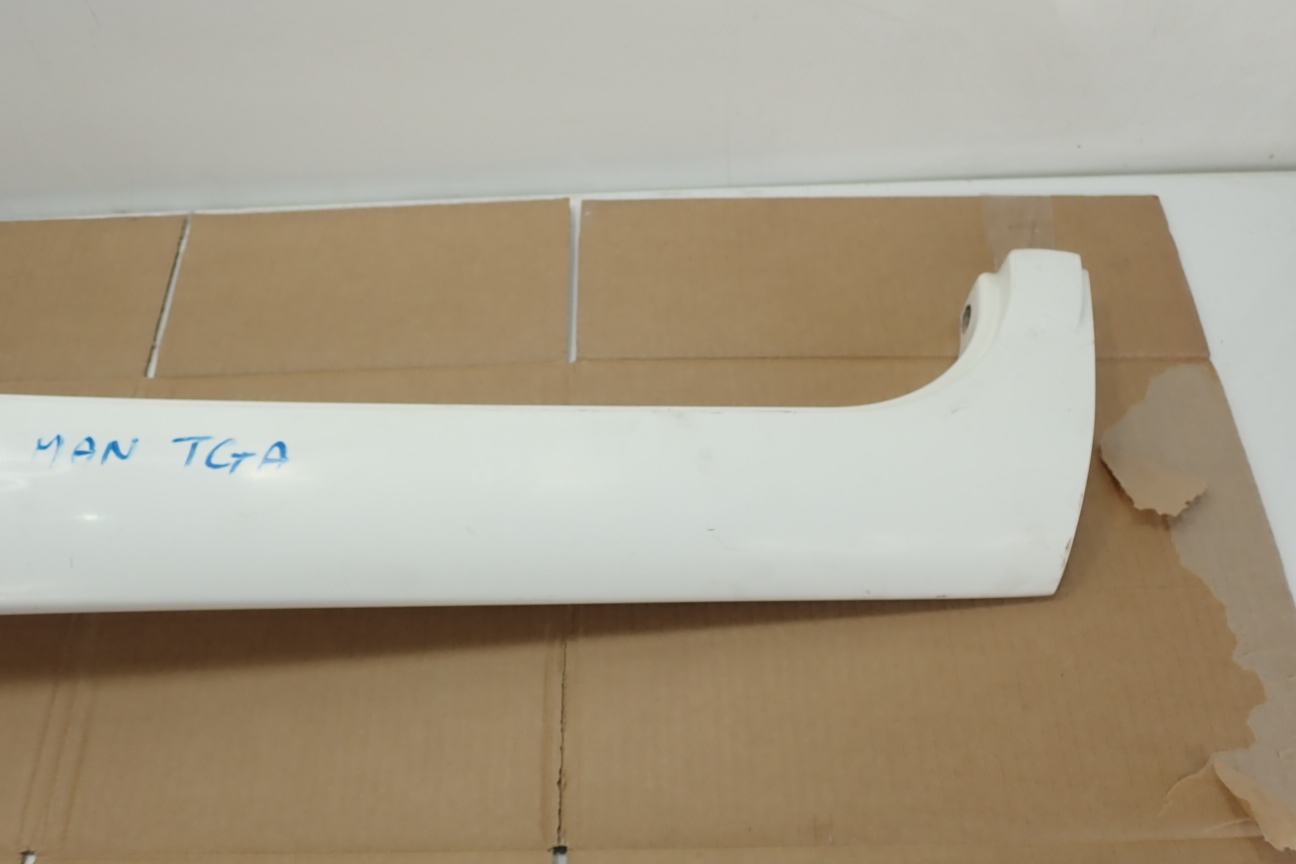 OSŁONA NAKŁADKA SŁUPKA KABINY TGA 81624100062 Typ samochodu Samochody osobowe