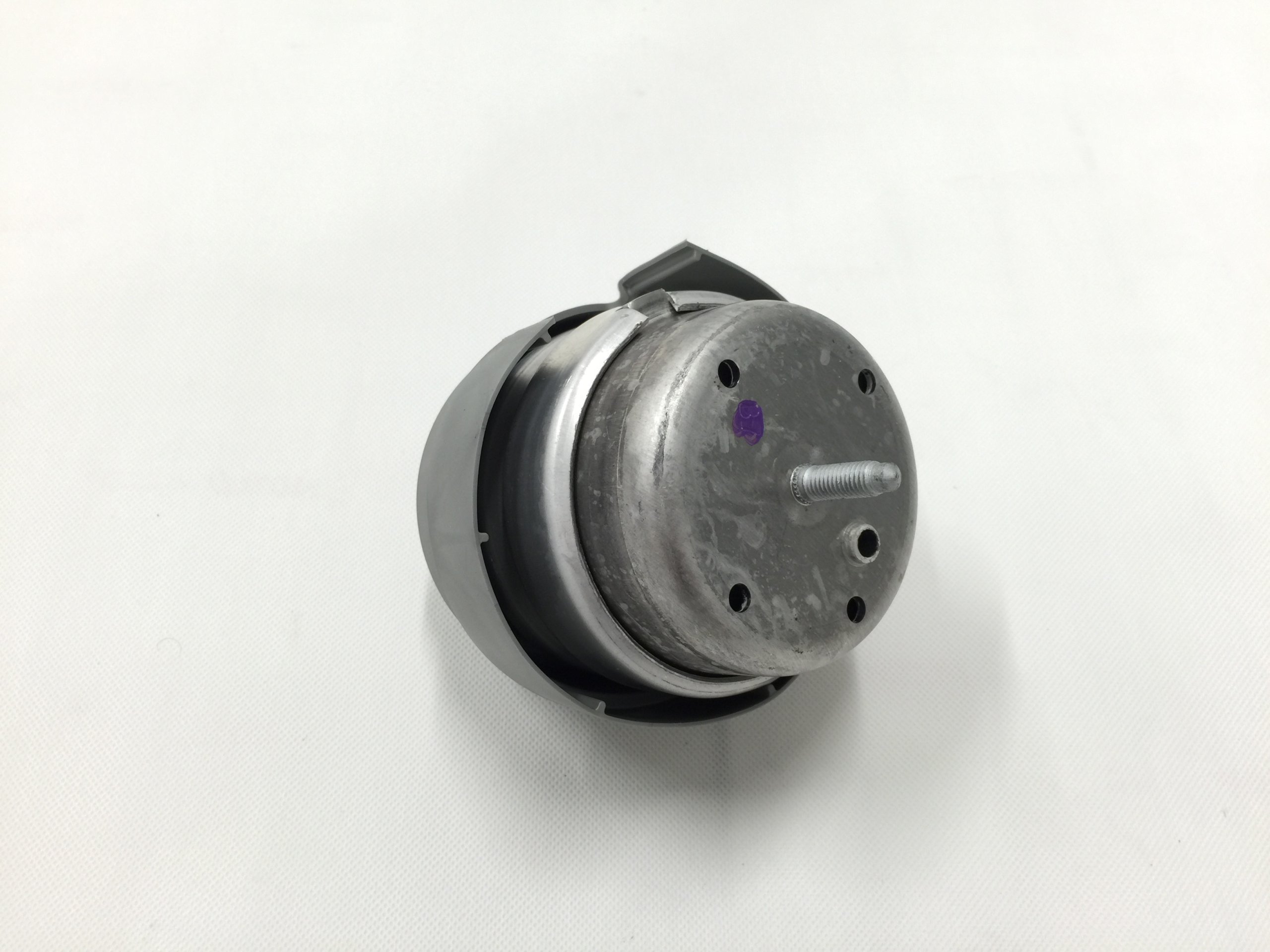 PODUSZKA SILNIKA AUDI A4 8E0199382AG ORYGINALNA Producent części Audi OE