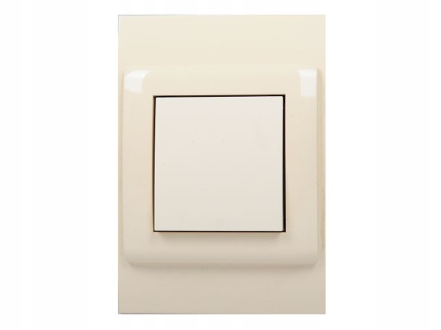 GNIAZDO SSĄCE SYLO prostokątne Odkurzacz Centralny Marka Leovac