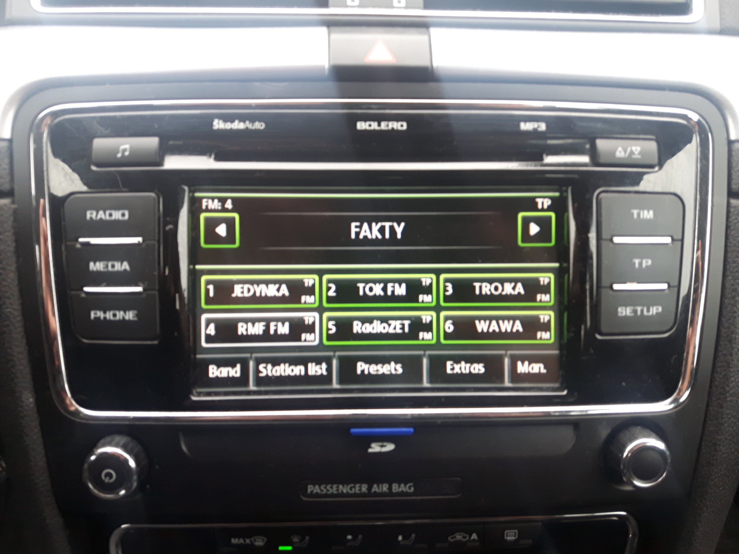 Skoda auto bolero как подключить bluetooth