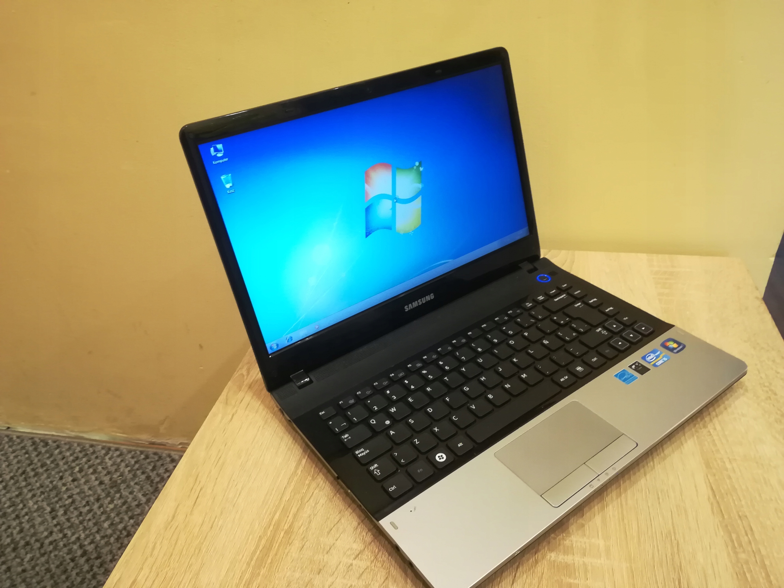 LAPTOP SAMSUNG NP300E4A I52430M 4GB 500GB 14 7693743274 oficjalne