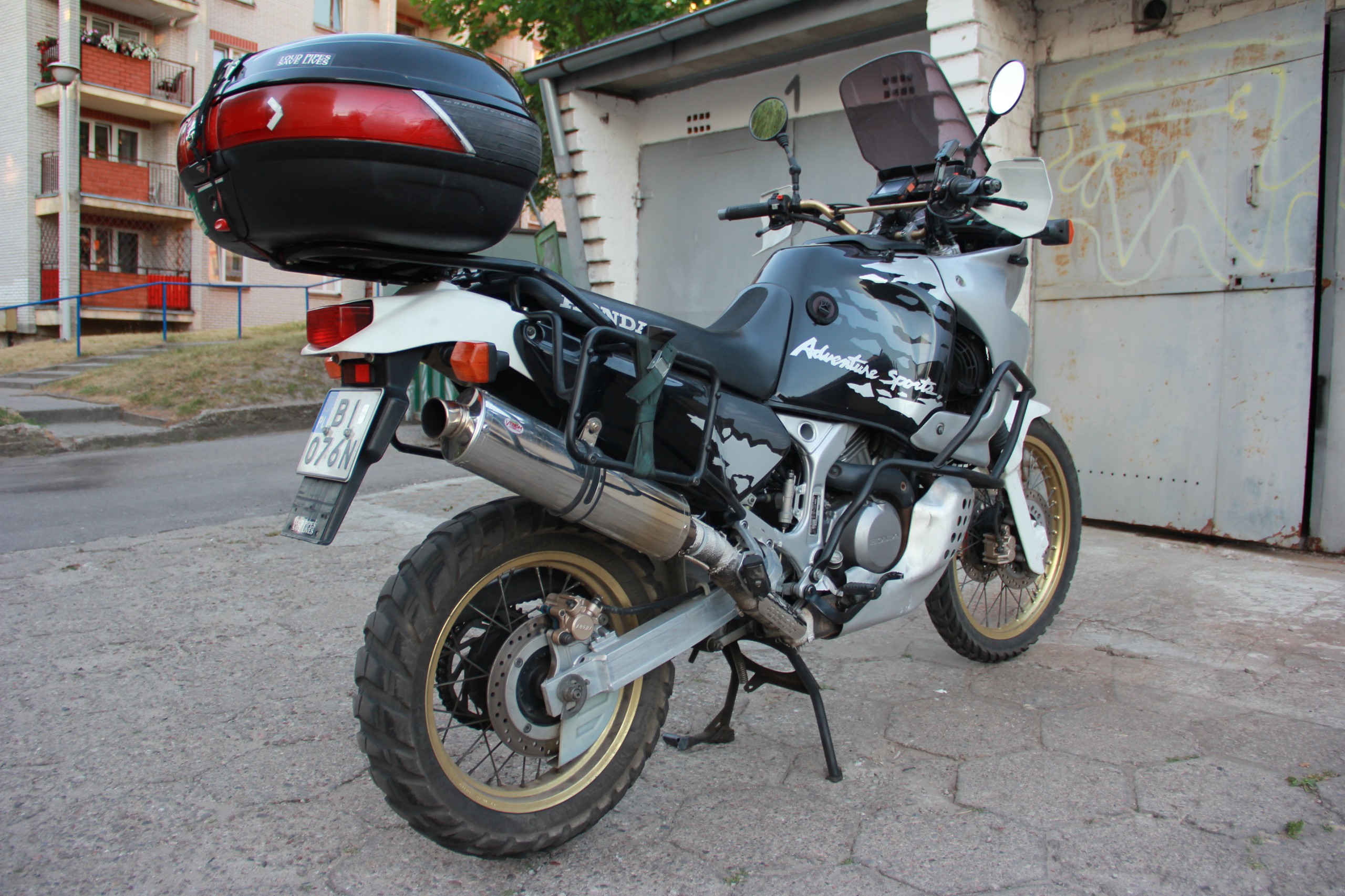 Honda africa 750