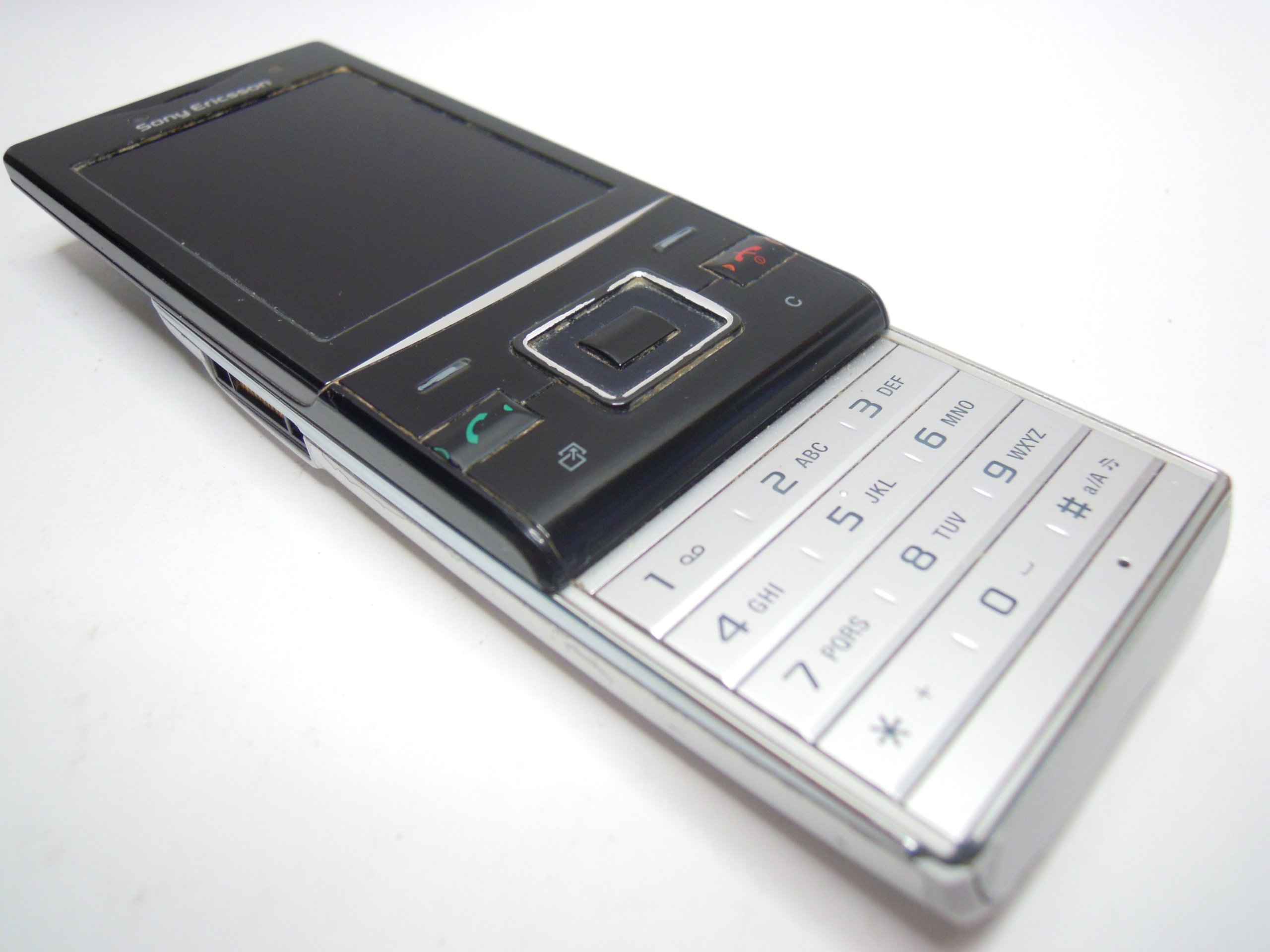 sony ericsson черная раскладушка