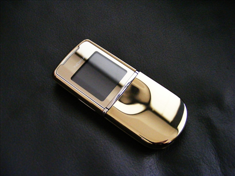 Нокиа 8800 сирокко. 8800 Sirocco Gold. Нокиа 8800 Сирокко Голд. Nokia 8800 Sirocco Gold. Нокиа 8800 Сирокко Голд фото.