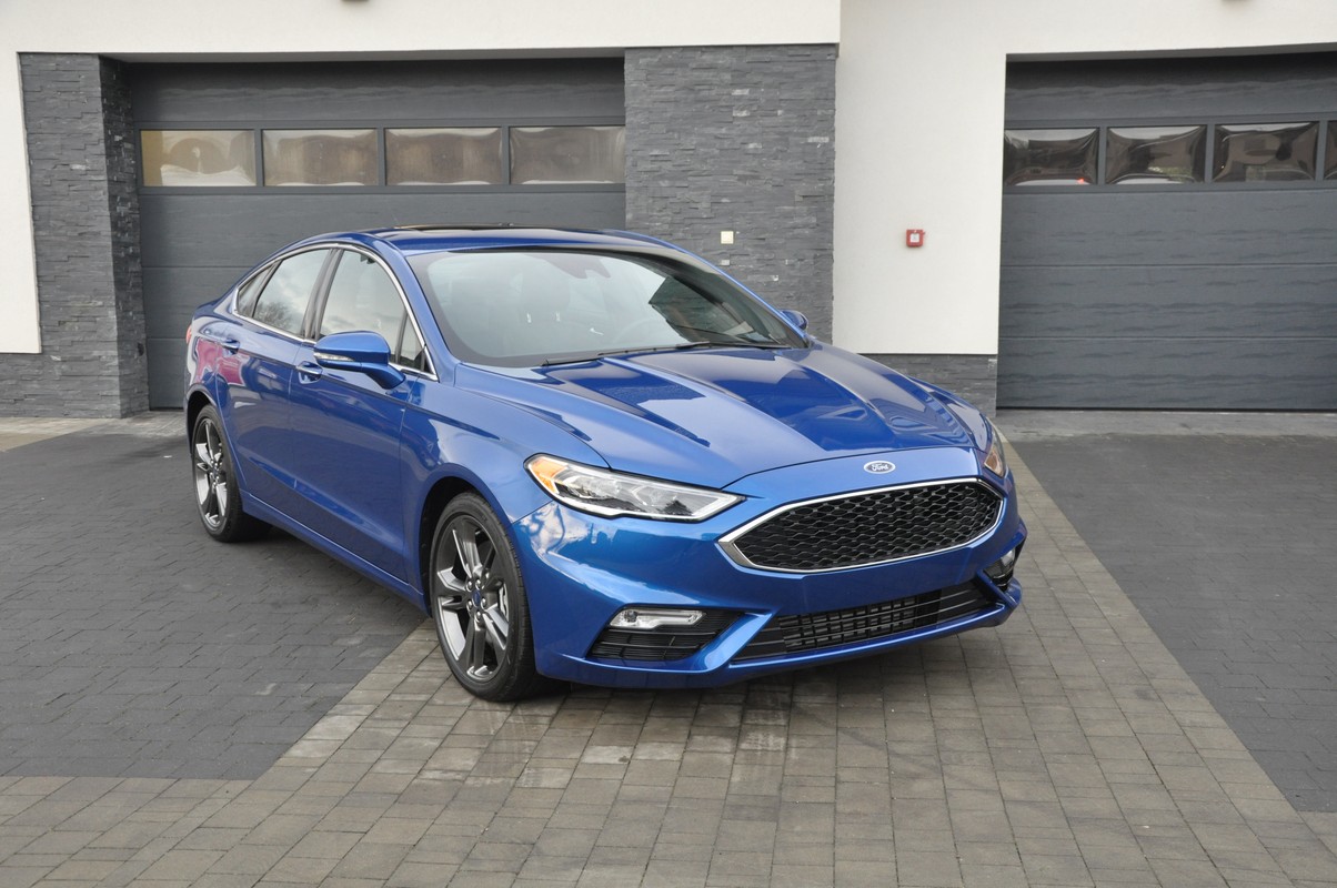 Ford Mondeo 2014 синий