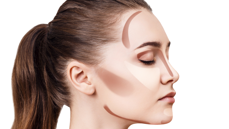 Jak optycznie pomniejszyć nos za pomocą makijażu?