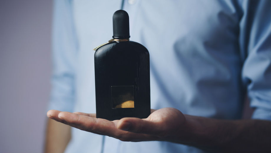 Wybieramy męskie perfumy na jesień – jakie nuty powinny zawierać?
