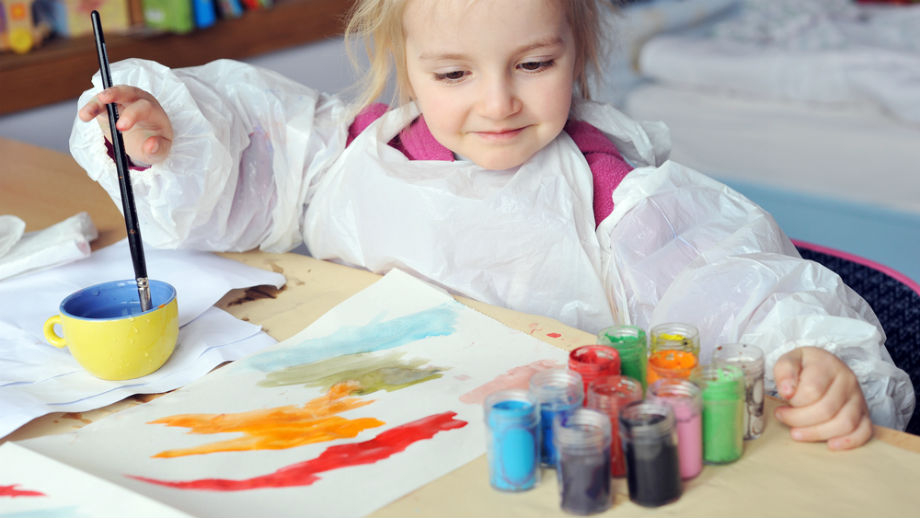 Pomaluj swój świat – odzież dla dzieci do kolorowania (koszulki, pościel, parasol)