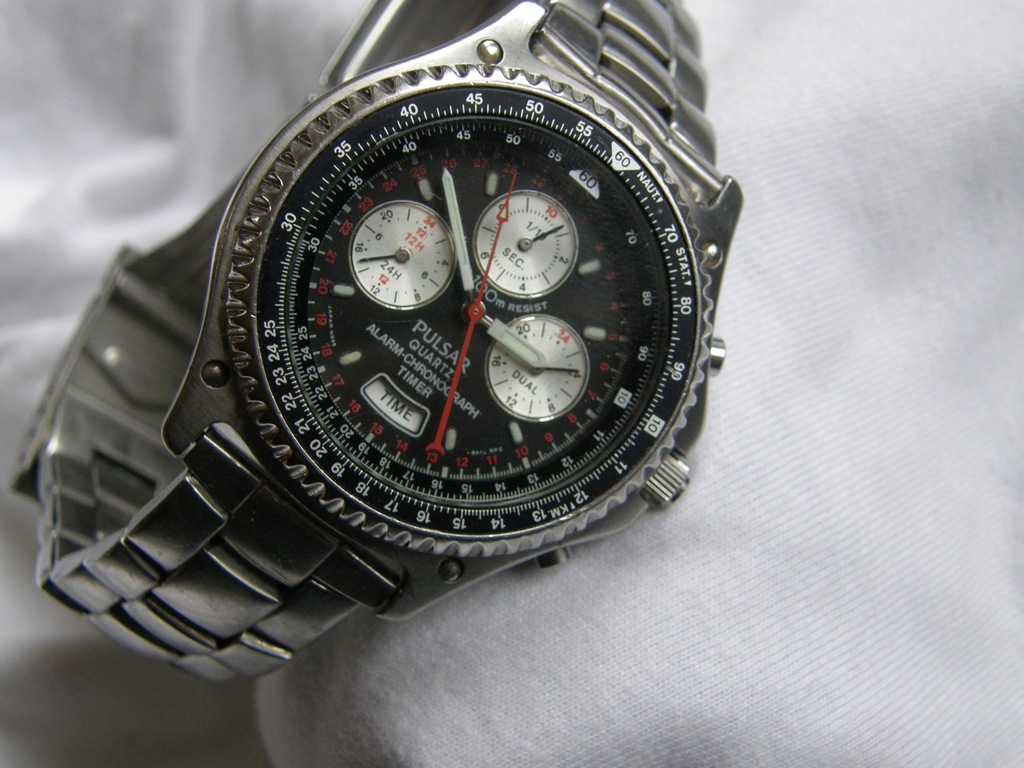 pulsar quartz alarm chronograph timer