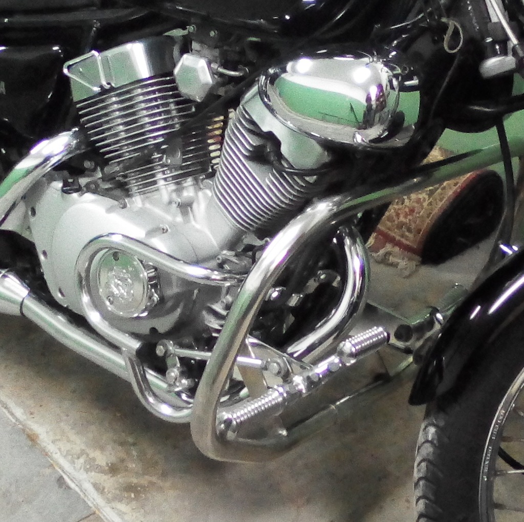 YAMAHA VIRAGO 250 XV- PODNÓŻKI Z CIĘGŁAMI