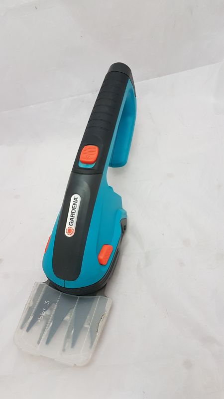 PODKASZARKA GARDENA HUSQVARNA AB 2016 S-561 82