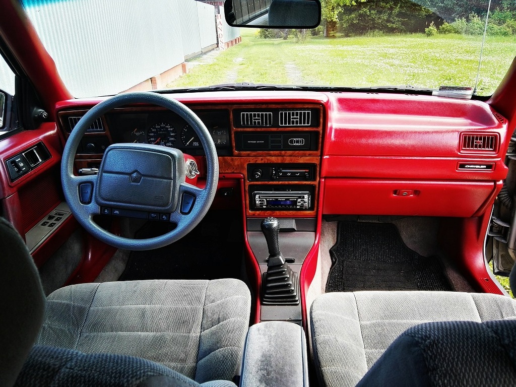 Chrysler saratoga 1990