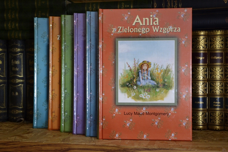 Seria Ania Z Zielonego Wzgórza Seria Ania z Zielonego Wzgórza (komplet 6 książek) - 7194560043