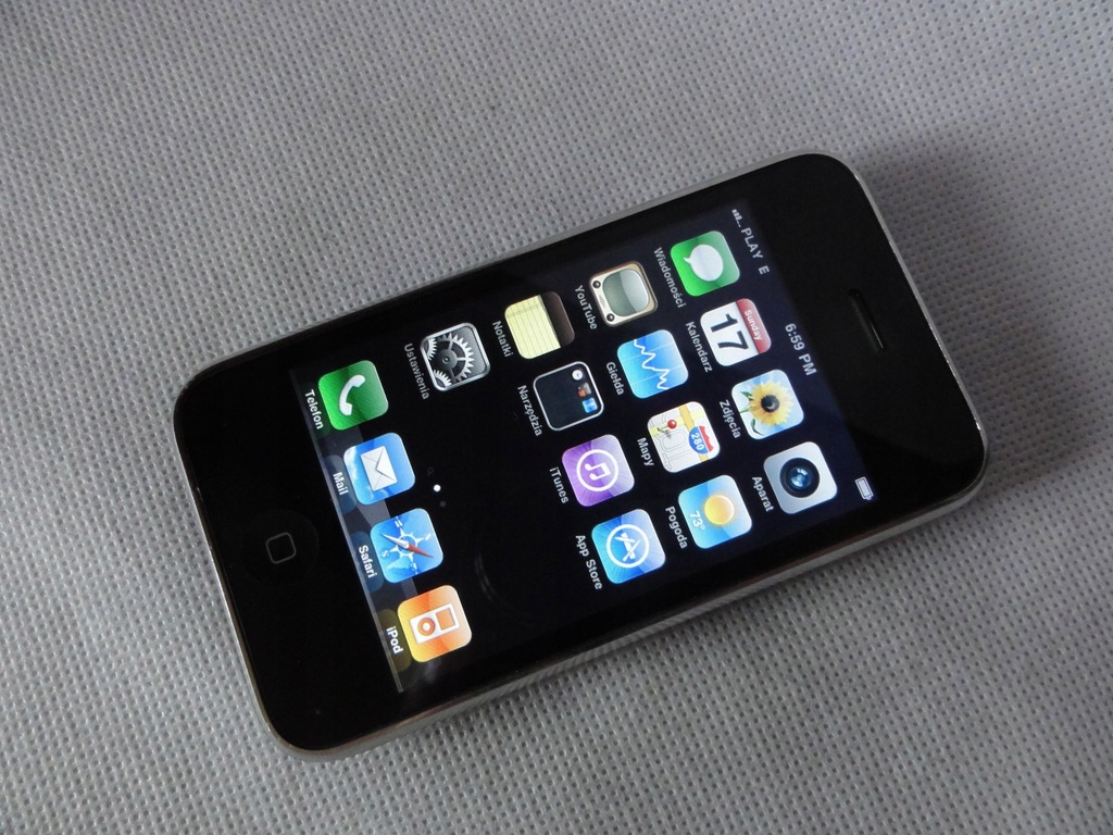 IPHON 3 - bez loka / pl / 8 G - ŁADNY STAN