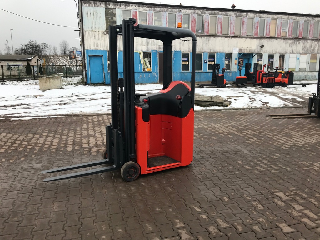 PALECIAK ELEKTRYCZNY WÓZEK WIDŁOWY LINDE E 10