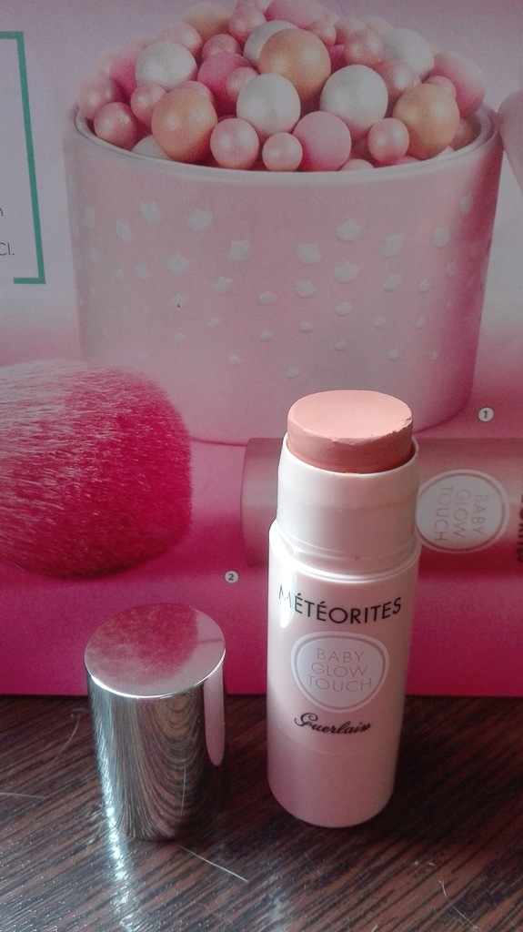 GUERLAIN METEORITES BABY GLOW ROZSWIETLACZ BRONZER