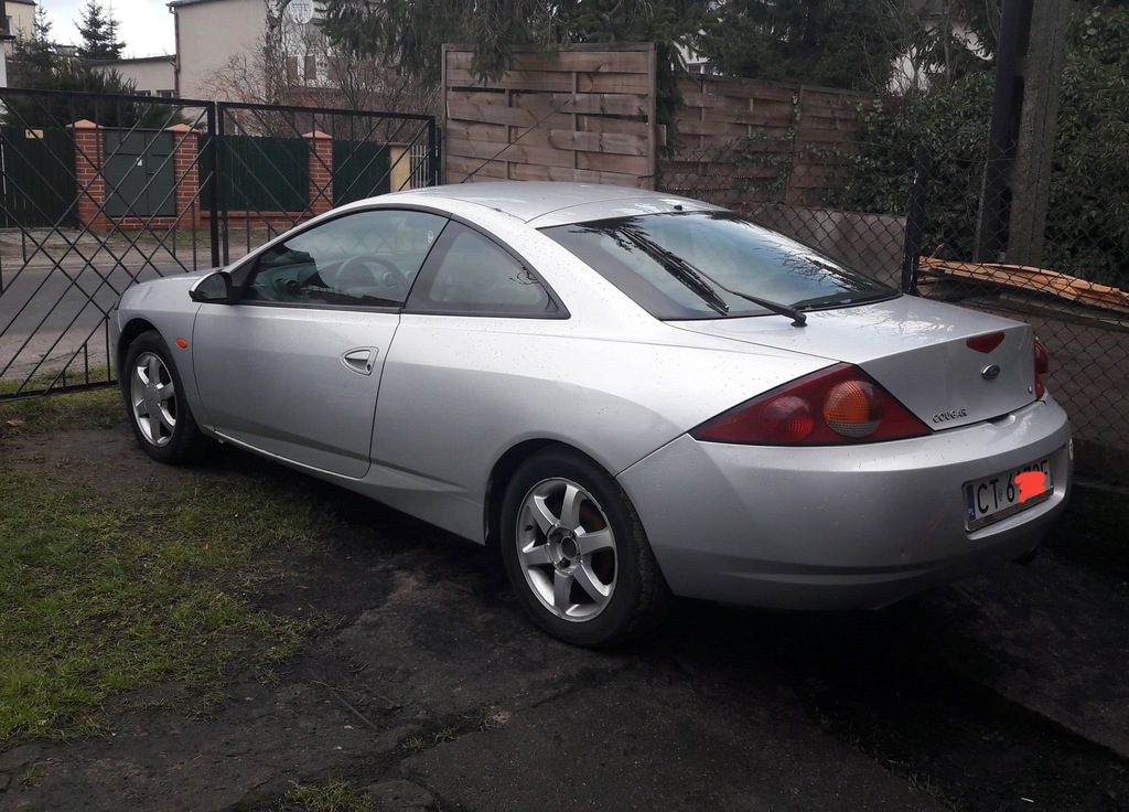 FORD COUGAR 2,5 