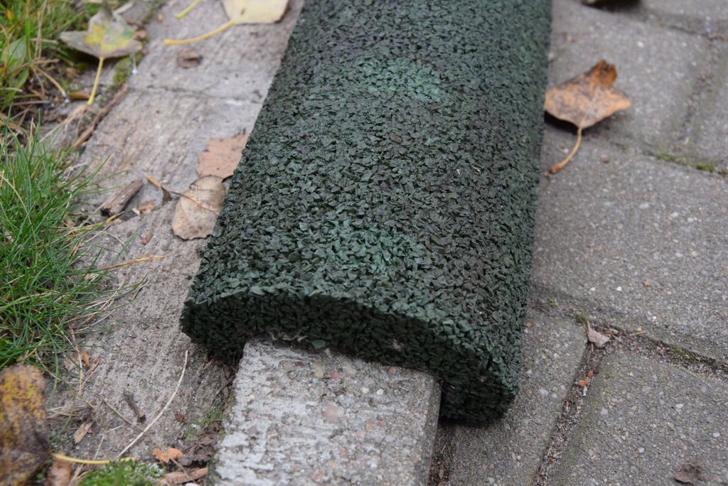 Obrzeże nakładka gumowa na krawężnik 100x6cm k.2