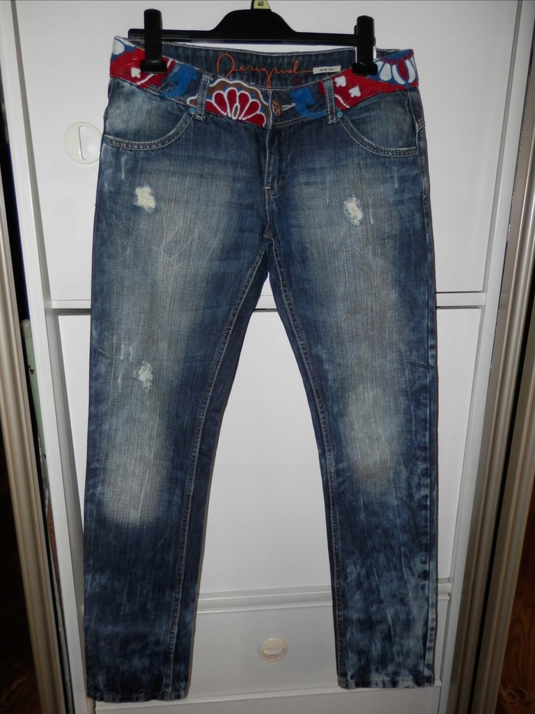 Desigual jeansy 40