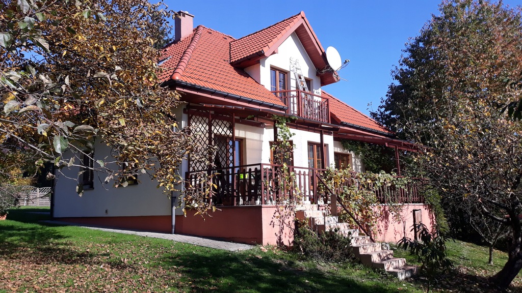 Firma Nowy Dom Kupiła Prostokątną Działkę Budowlaną Którą Ogrodziła Nowy dom mieszkalny 138m2 na pięknej działce 2816m - 7671904538