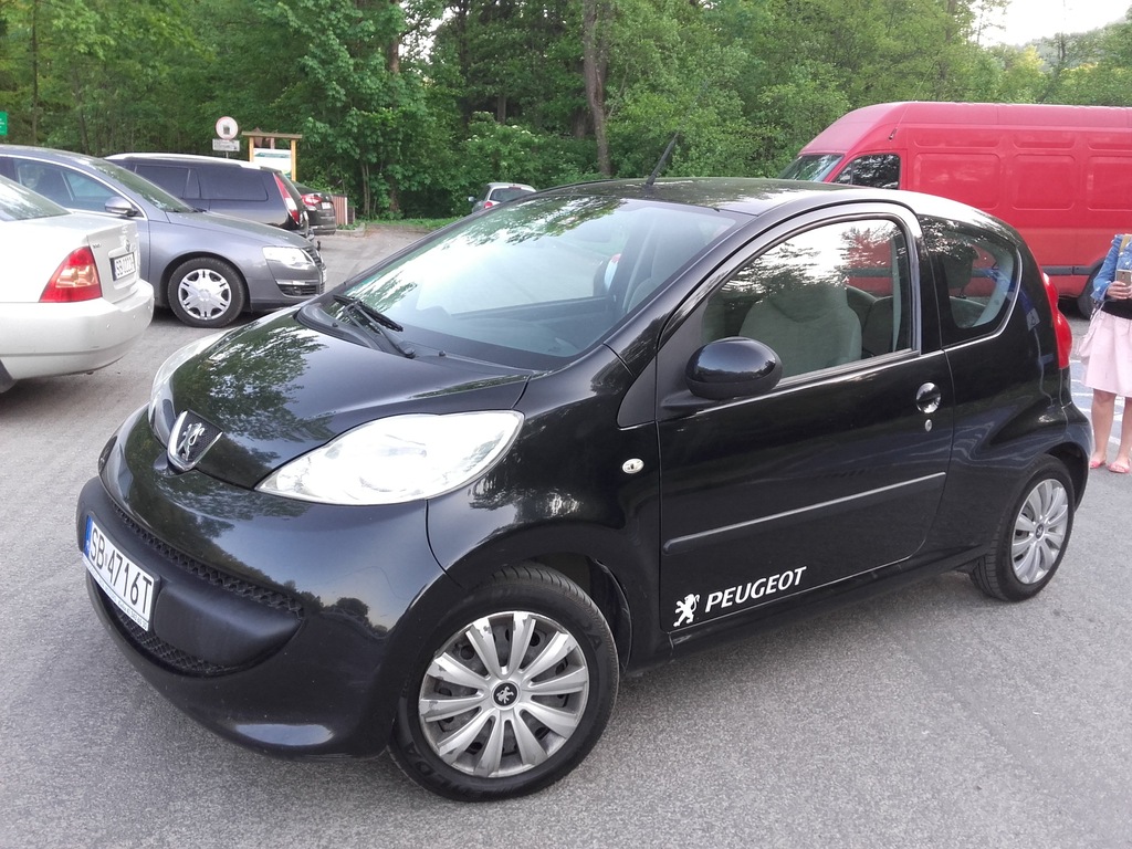 Peugeot 107 - klimatyzacja, nowe opony,wspomaganie