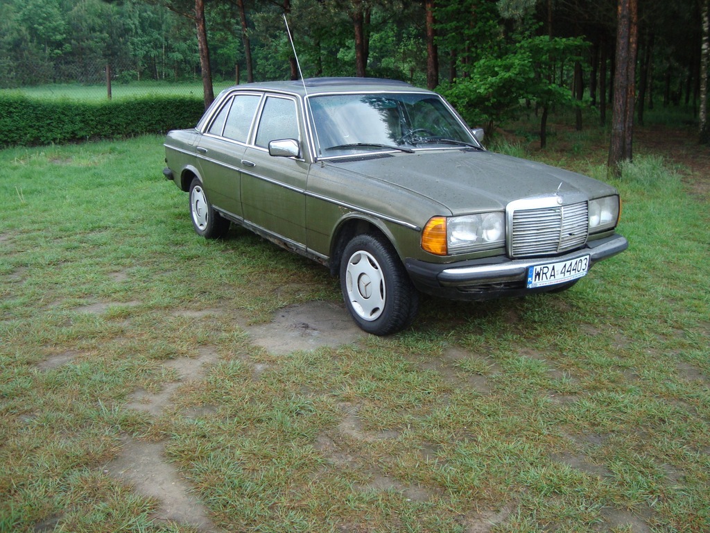Mercedes W123 Beczka 1980R 2.4D - 7353432589 - Oficjalne Archiwum Allegro