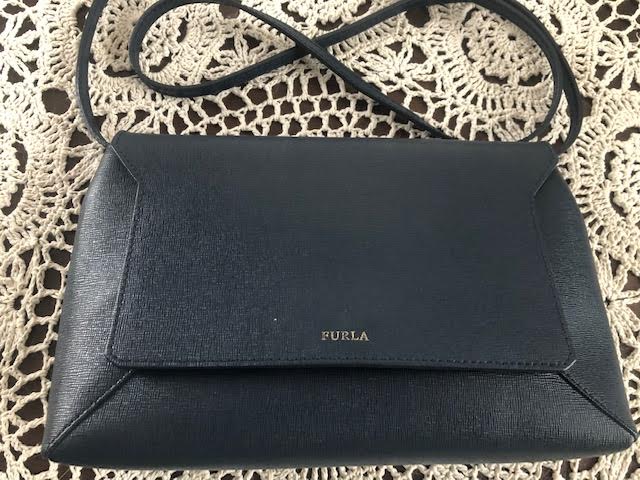 FURLA TOREBKA DAMSKA GRANATOWA LISTONOSZKA