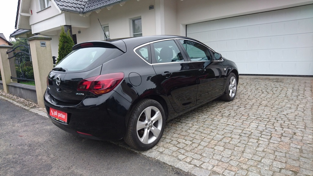 Opel astra j cosmo