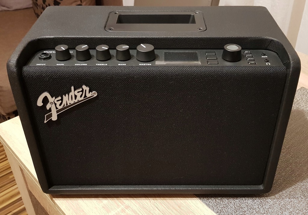 Fender Mustang GT 40 Super stan jak nowy