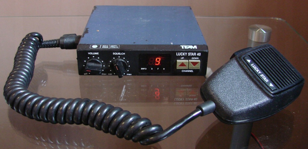 LUCKY STAR 40 - CB RADIO + MIKROFON