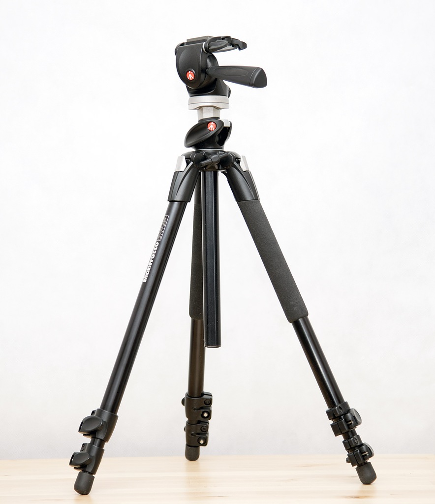 Manfrotto 190 XPROB z głowicą Manfrotto MN391RC2