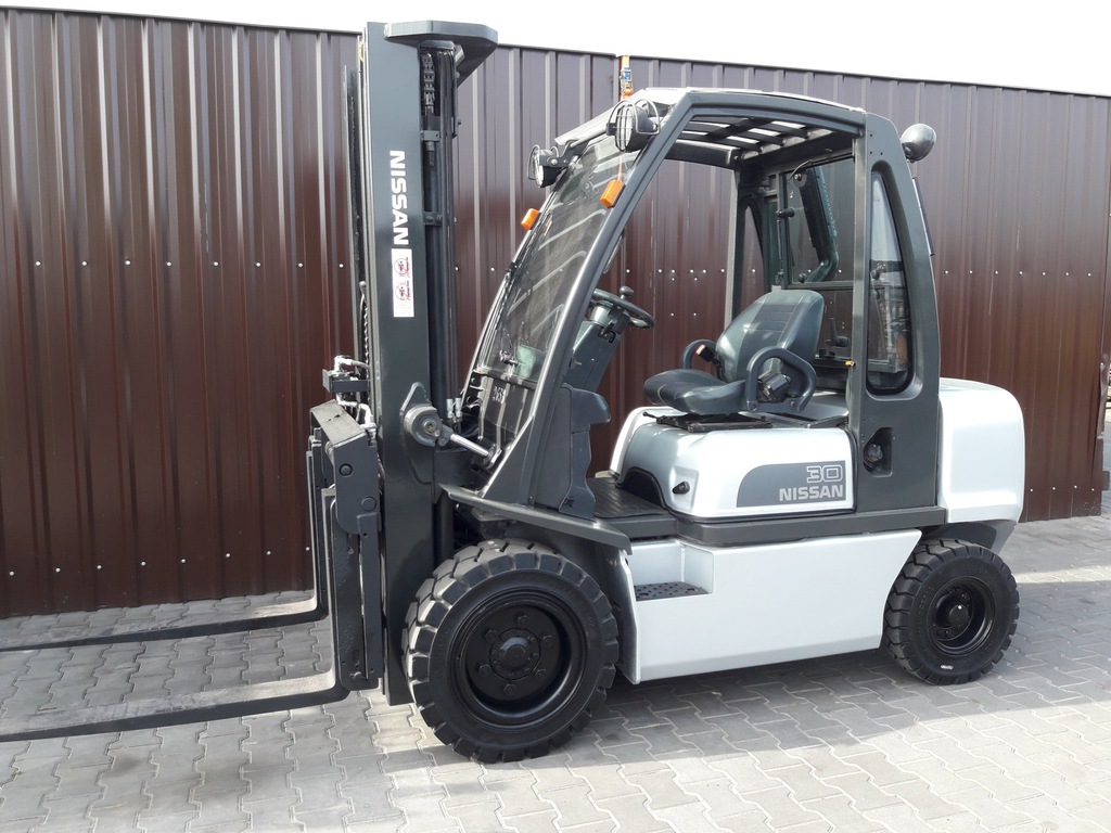 WÓZEK WIDŁOWY NISSAN FD 30 TRIPLEX POZYCJONER !!!