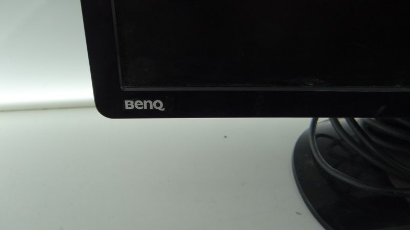 Монитор benq g2220hda не включается