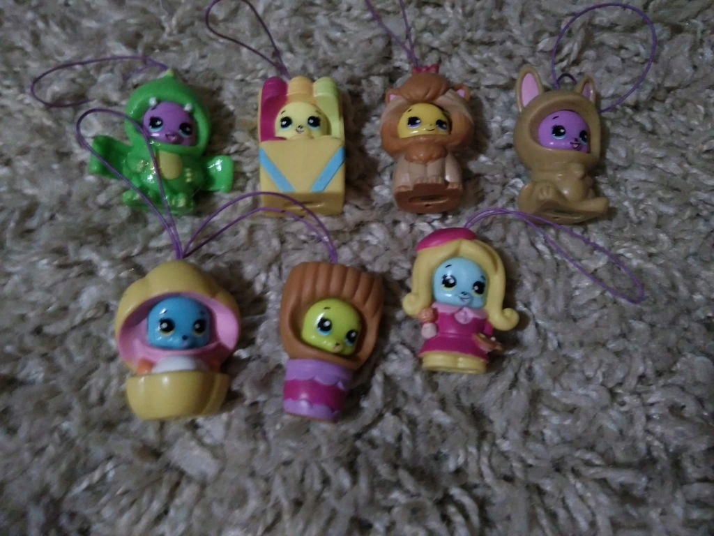 Party Animals figurki misiaczki w kostiumach 11 sz