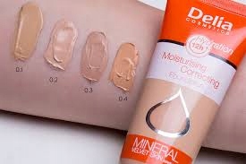 Delia fluid podkład matujący 01 ciepły beż