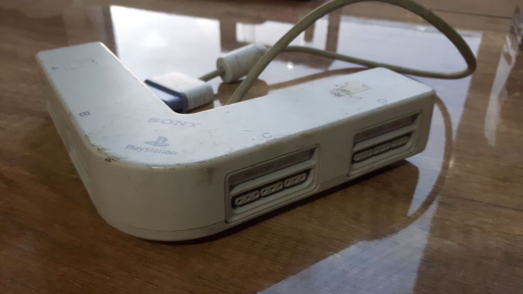 Sony Play Station multitap