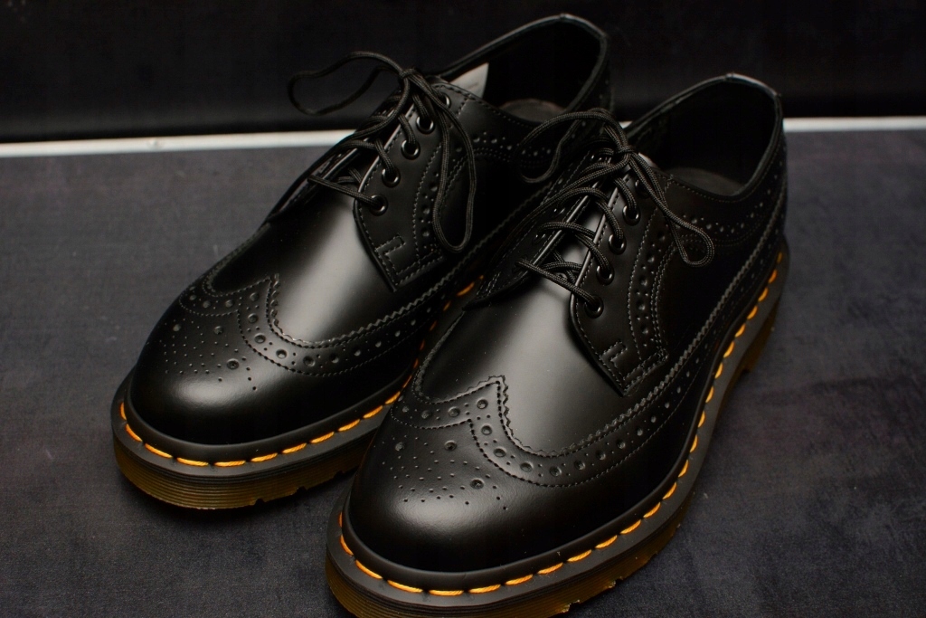 Dr. Martens 3989 WINGCAP BROGUE - Oksfordki 42