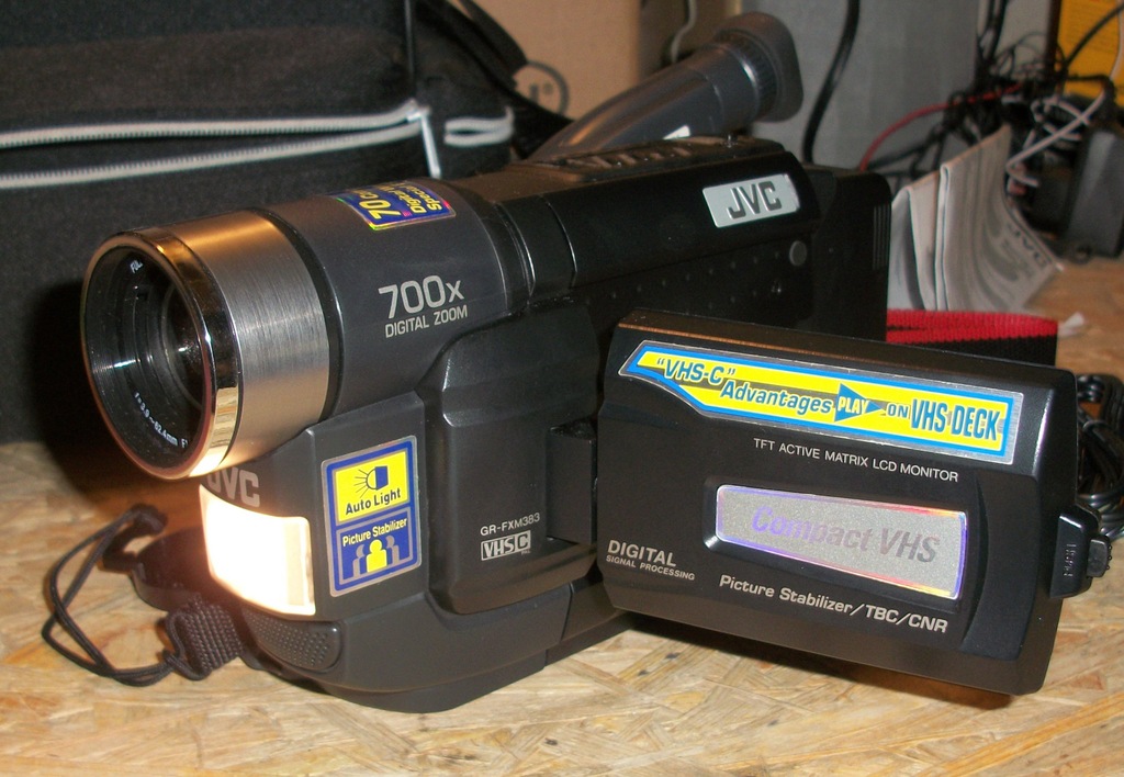 Kamera JVC GR-FXM383 VHS-C- komplet