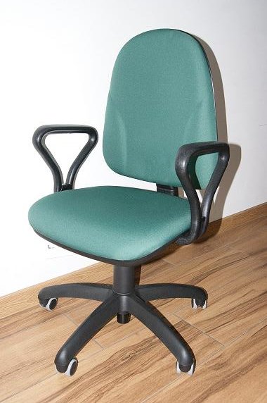 Fotel biurowy Solo 10a P20 Profim 11NX zielony