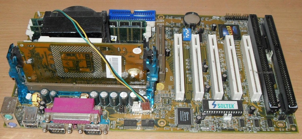 SOLTEK SL-67EV1 + CELERON 466 MHz + 96 MB RAM