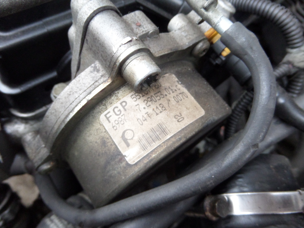 VACUM POMPA VECTRA C SIGNUM 1.9 CDTI 55187760