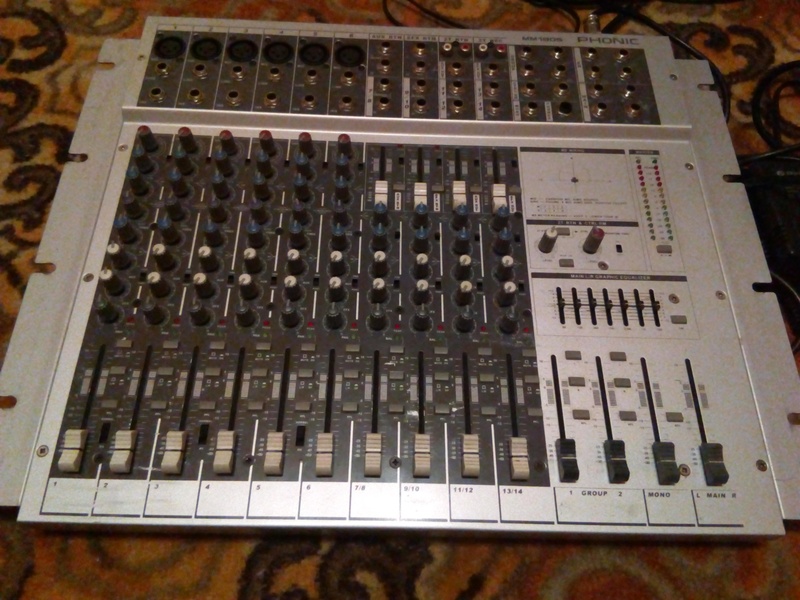 Phonic MM1805
