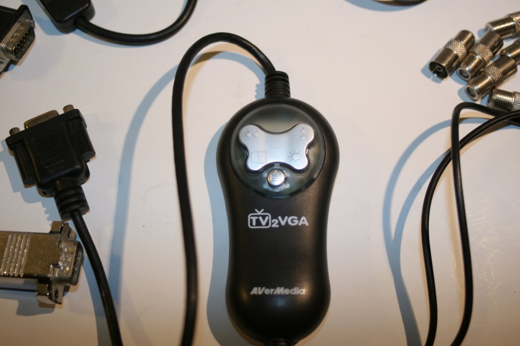 TV2VGA DiGi AVerMedia / VIDEO to VGA / KONWERTER