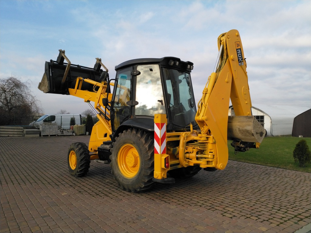 Капот jcb 3cx