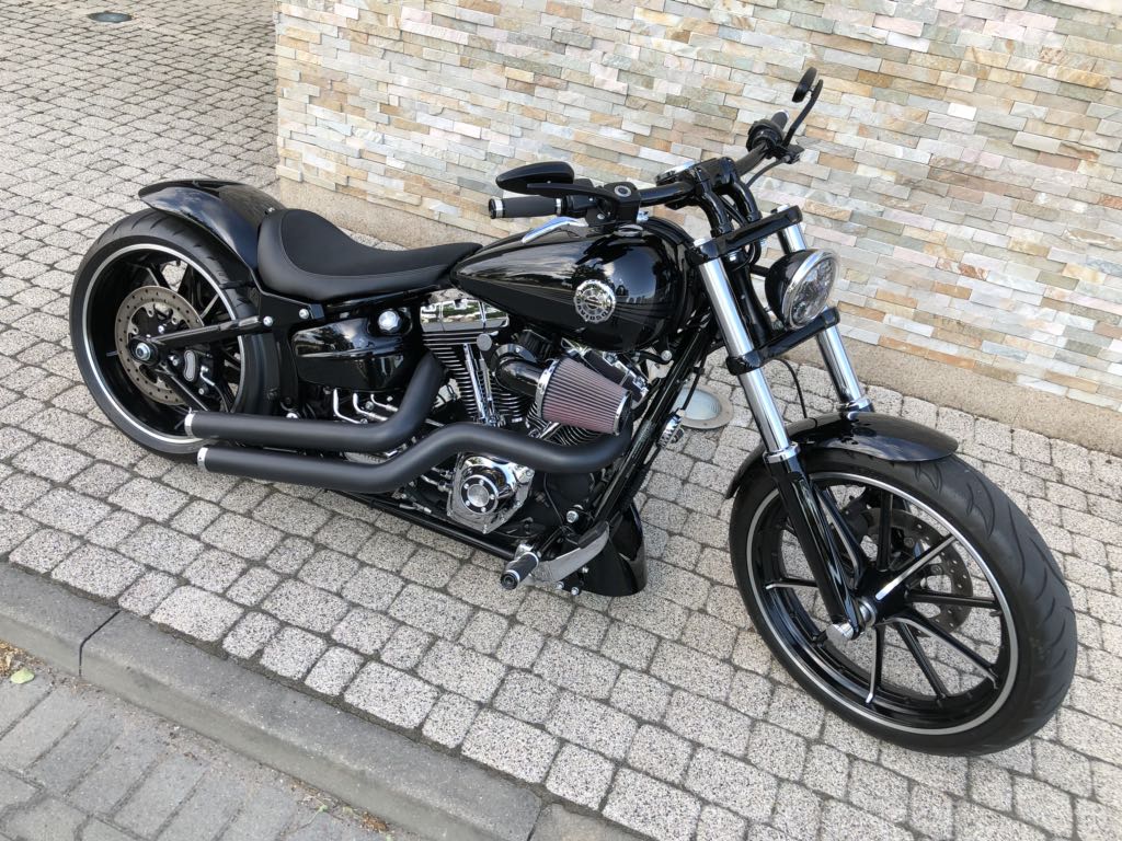Harley Davidson FXSB Breakout Custom