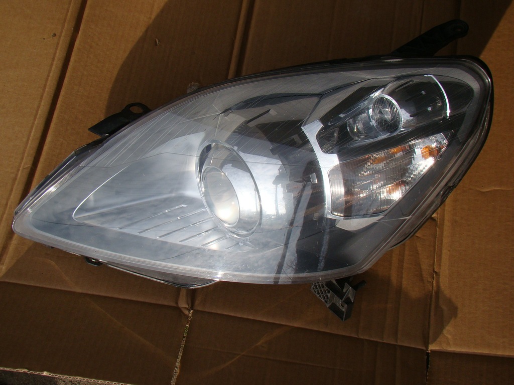 OPEL ZAFIRA B Lift Bi Xenon lewy 13252470LH