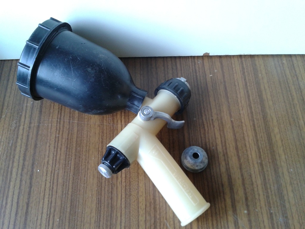 Pistolet do malowania pod odkurzacz
