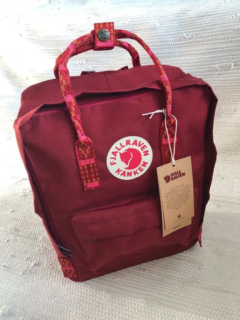 fjallraven kanken deep red folk pattern